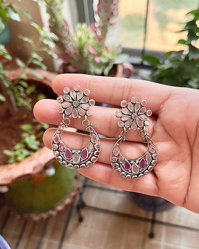 Vismaya Earrings