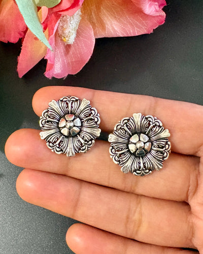 Hibiscus Studs
