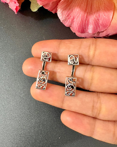 Kyaari Earring