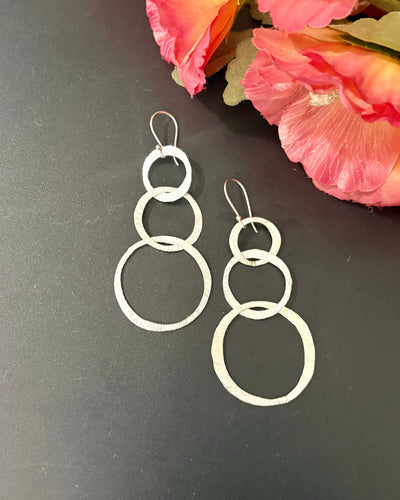 Ringed Danglers