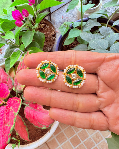 Chaubara Harit Kundan Studs
