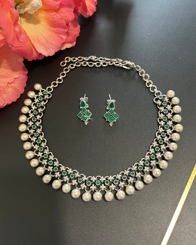 Farah Necklace